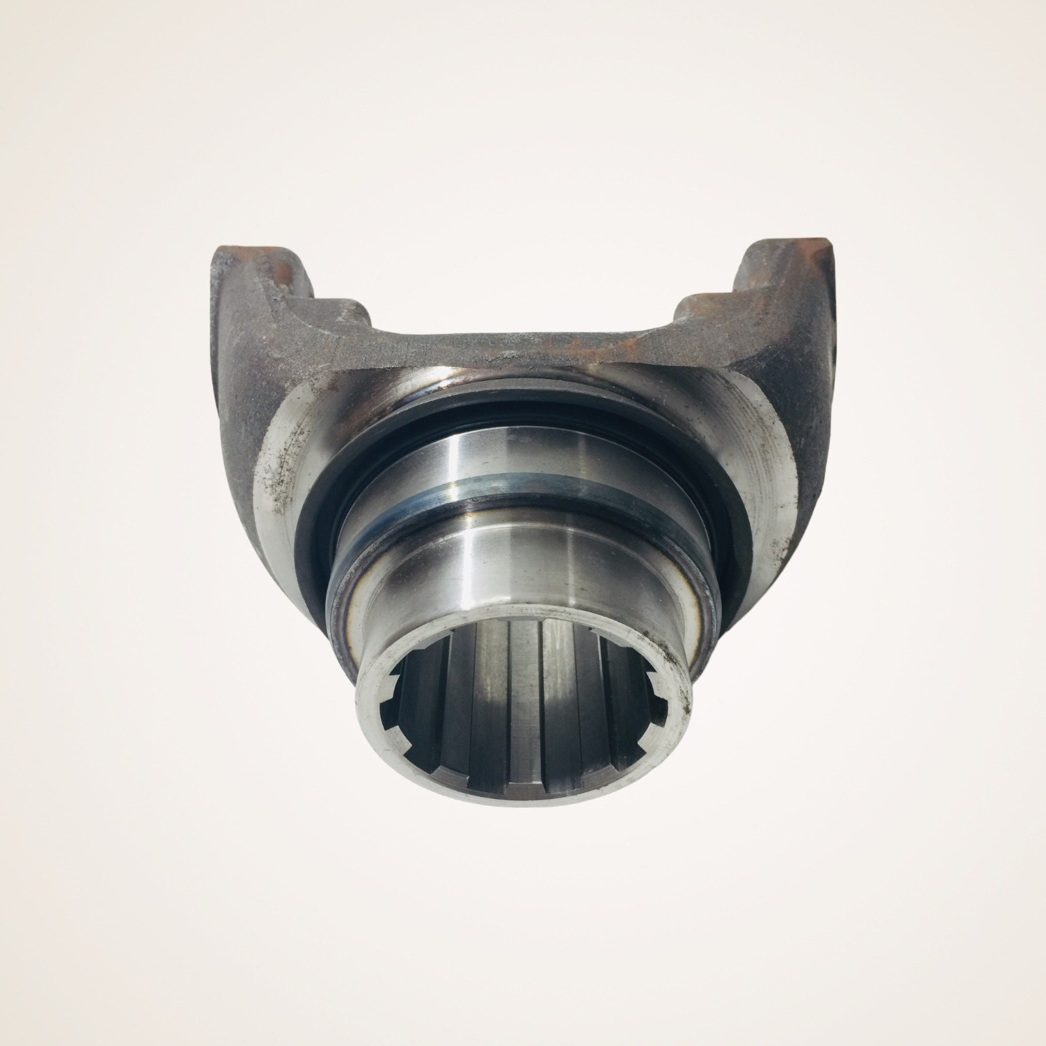 GARFO JUNTA SAIDA CONJUNTO YOKE 10 ESTRIAS SÉRIE 1810 - A5412 - SPICER