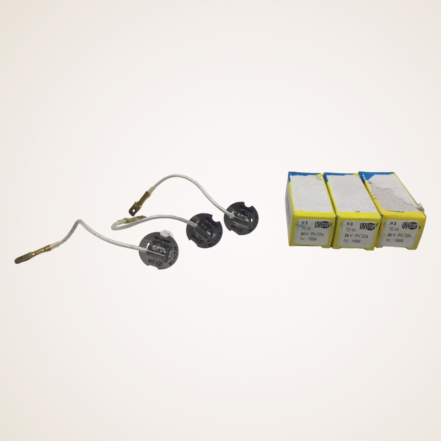 KIT LAMPADA H3 24V 70W PK22S 3 PEÇAS - 1659 - TRIFA GERMANY